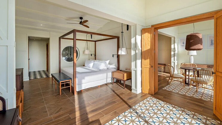 Privilege Royal Master Suite EL Beso Adults Only  